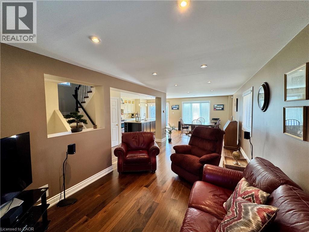 4126 Bianca Forest Drive, Burlington, Ontario  L7M 4L5 - Photo 12 - 40819810