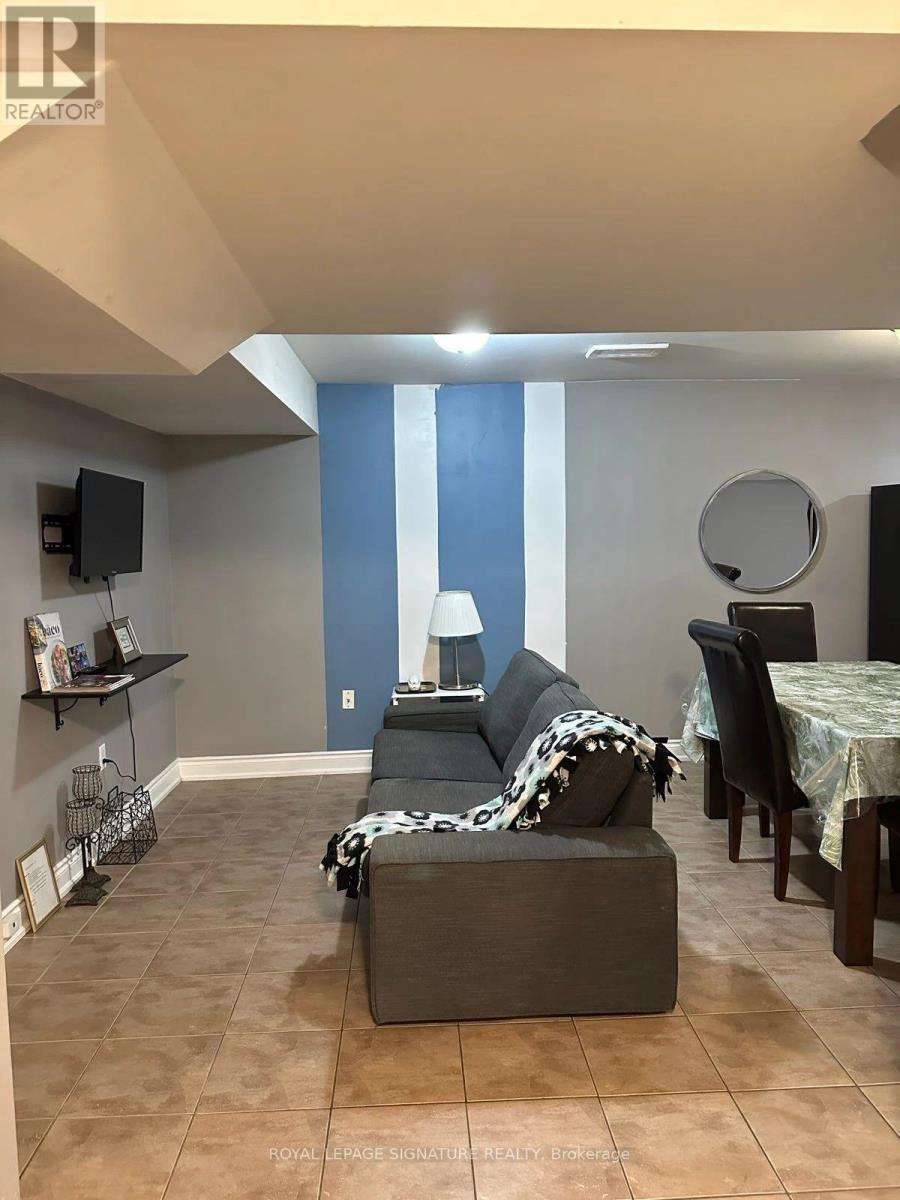 25 Madronna Gardens, Brampton, Ontario  L7A 2V9 - Photo 39 - W12981760