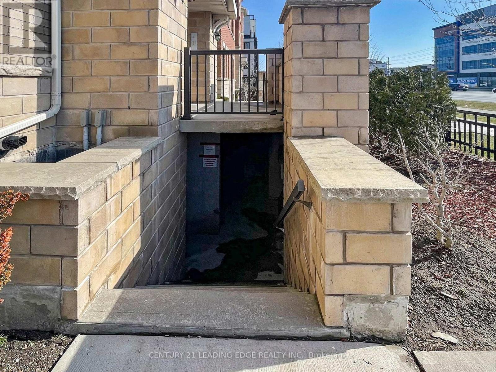 106 - 1725 Pure Springs Boulevard, Pickering, Ontario  L1X 0C4 - Photo 5 - E12985326