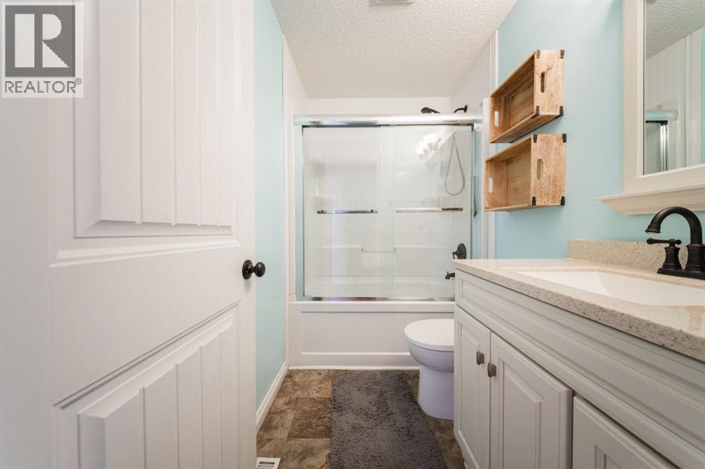 106 Becker Crescent, Fort Mcmurray, Alberta  T9K 1M7 - Photo 26 - A2295786