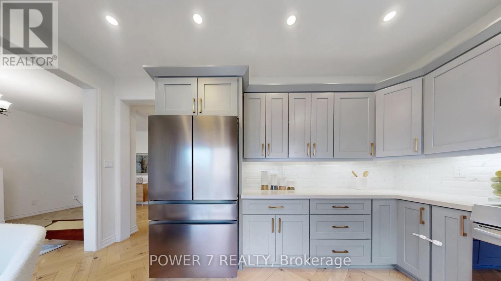 45 Lost Pond Crescent, Whitchurch-Stouffville, Ontario  L4A 0R4 - Photo 10 - N12985358