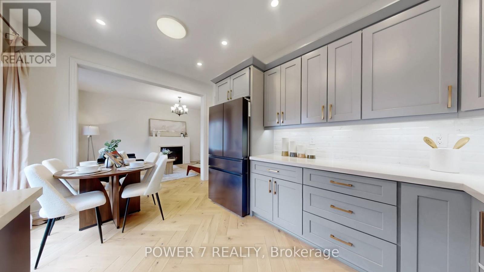 45 Lost Pond Crescent, Whitchurch-Stouffville, Ontario  L4A 0R4 - Photo 11 - N12985358