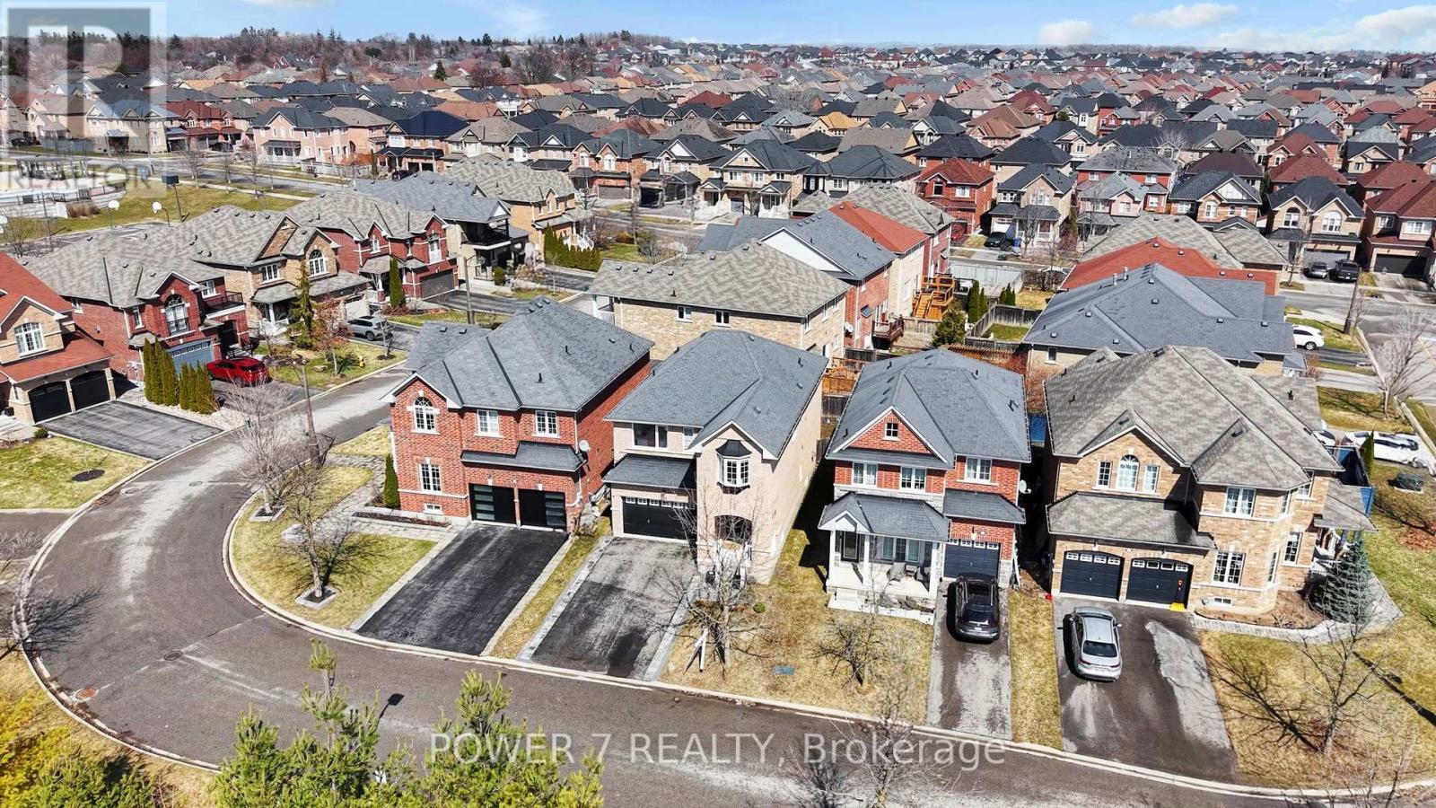 45 Lost Pond Crescent, Whitchurch-Stouffville, Ontario  L4A 0R4 - Photo 25 - N12985358