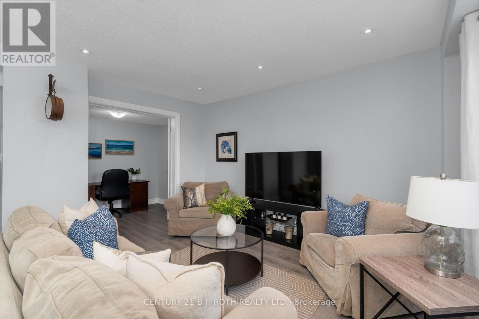 15 Kodiak Terrace, Barrie, Ontario  L9J 0J4 - Photo 12 - S12985376