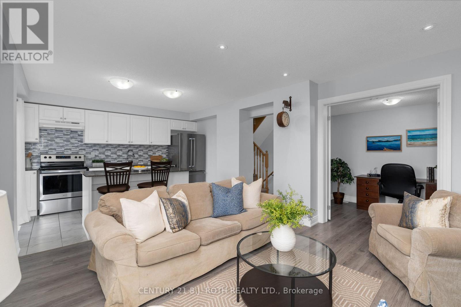 15 Kodiak Terrace, Barrie, Ontario  L9J 0J4 - Photo 13 - S12985376