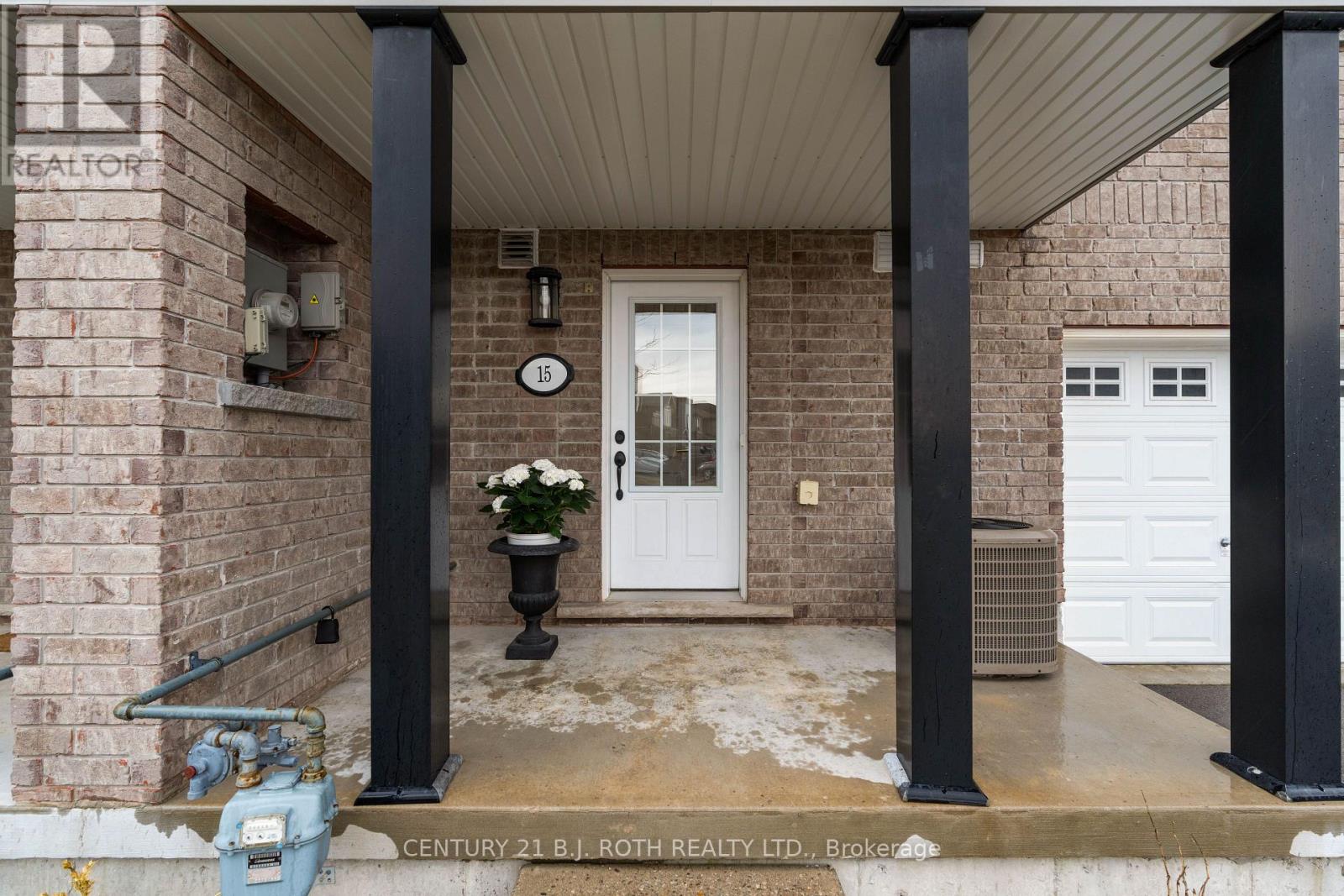 15 Kodiak Terrace, Barrie, Ontario  L9J 0J4 - Photo 2 - S12985376