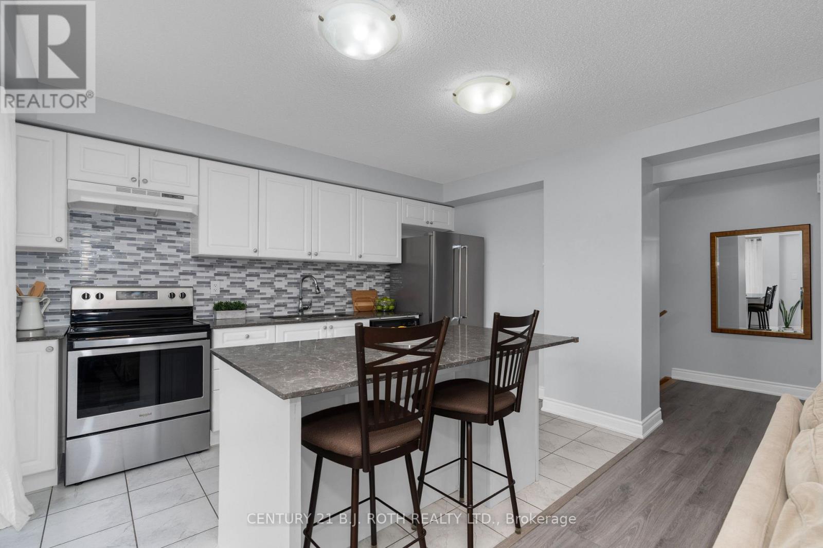 15 Kodiak Terrace, Barrie, Ontario  L9J 0J4 - Photo 6 - S12985376