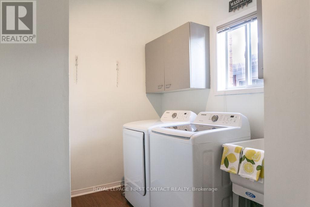 13 Irwin Drive, Barrie, Ontario  L4N 7A6 - Photo 17 - S12985380