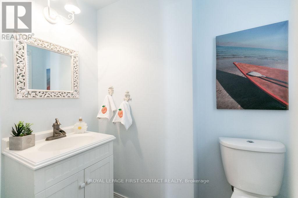 13 Irwin Drive, Barrie, Ontario  L4N 7A6 - Photo 18 - S12985380