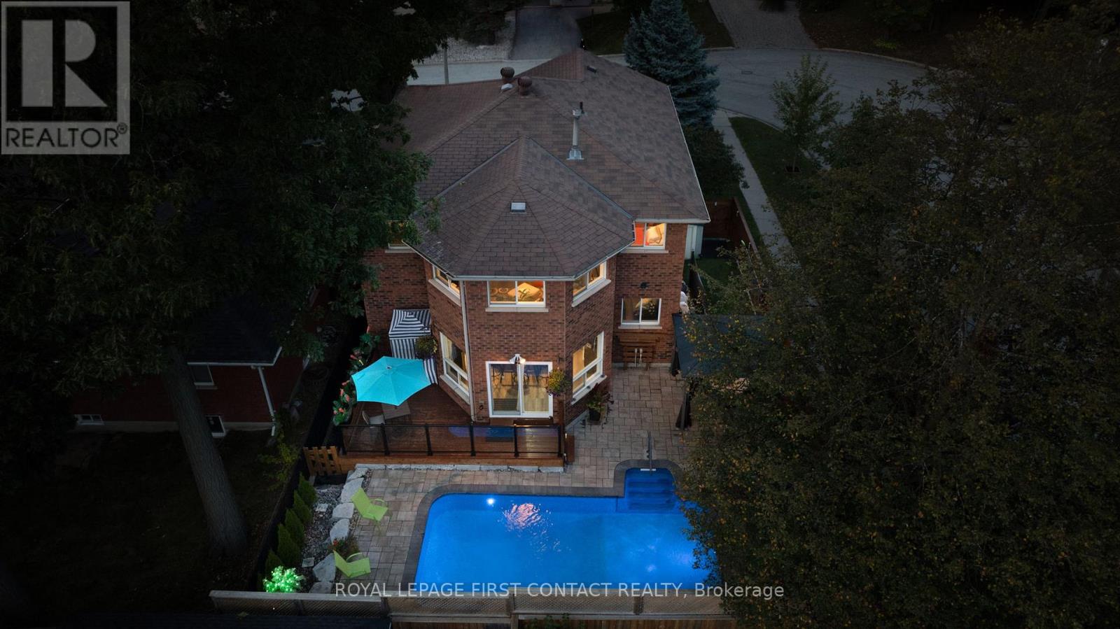 13 Irwin Drive, Barrie, Ontario  L4N 7A6 - Photo 4 - S12985380