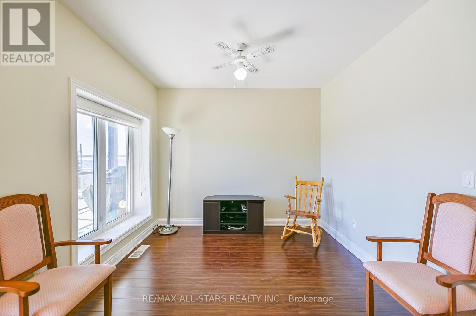 201 - 94 Francis Street W, Kawartha Lakes, Ontario  K0M 1N0 - Photo 29 - X12976282