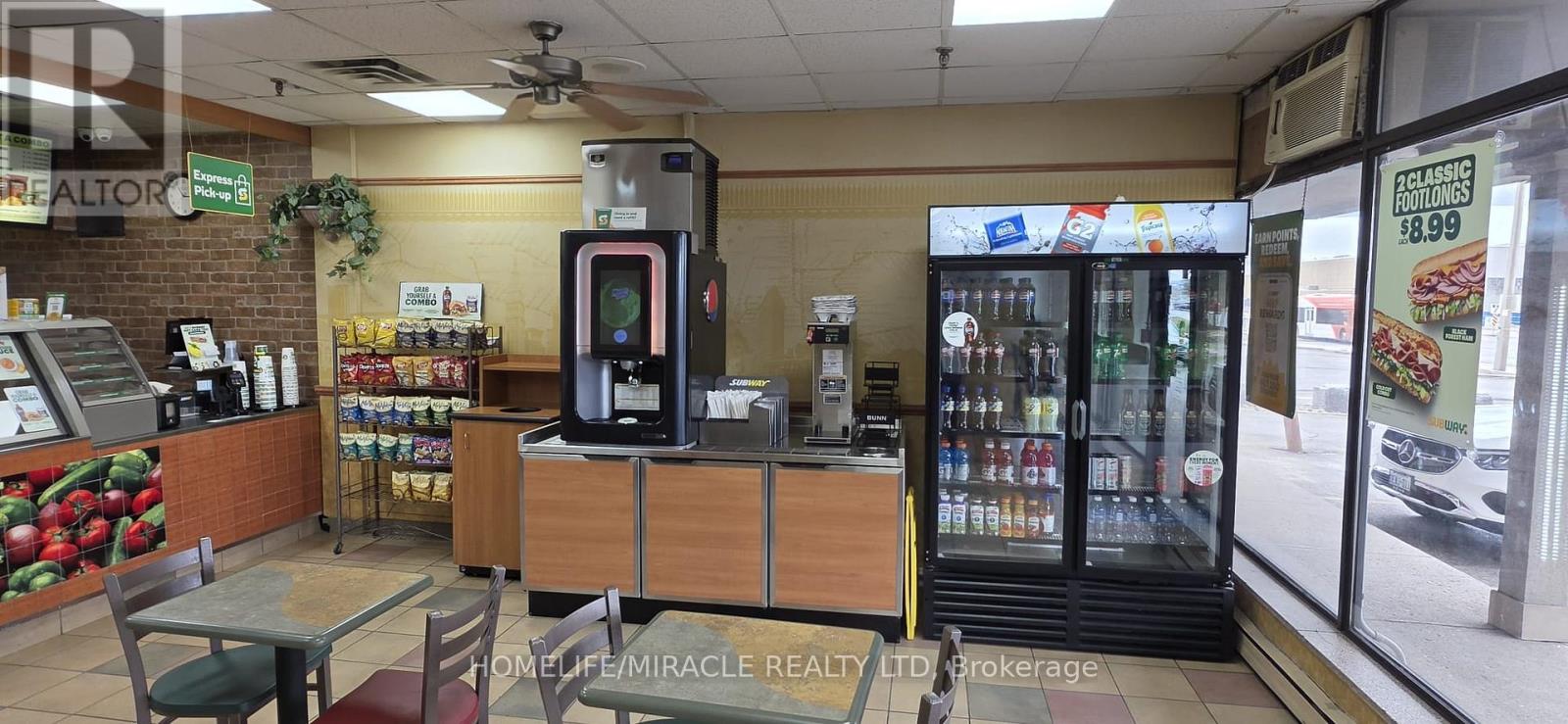 6465 Airport Road, Mississauga, Ontario  L4V 1E4 - Photo 4 - W12985270