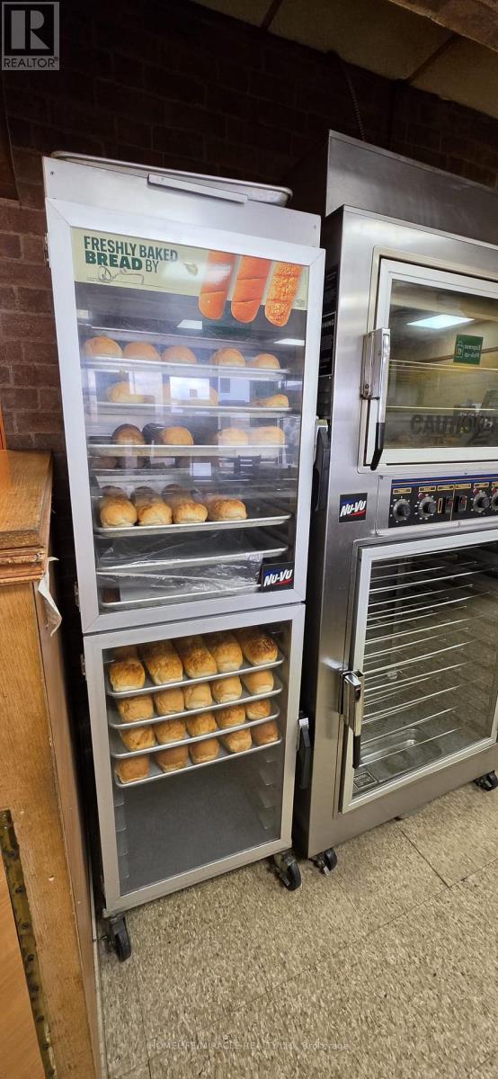 6465 Airport Road, Mississauga, Ontario  L4V 1E4 - Photo 7 - W12985270