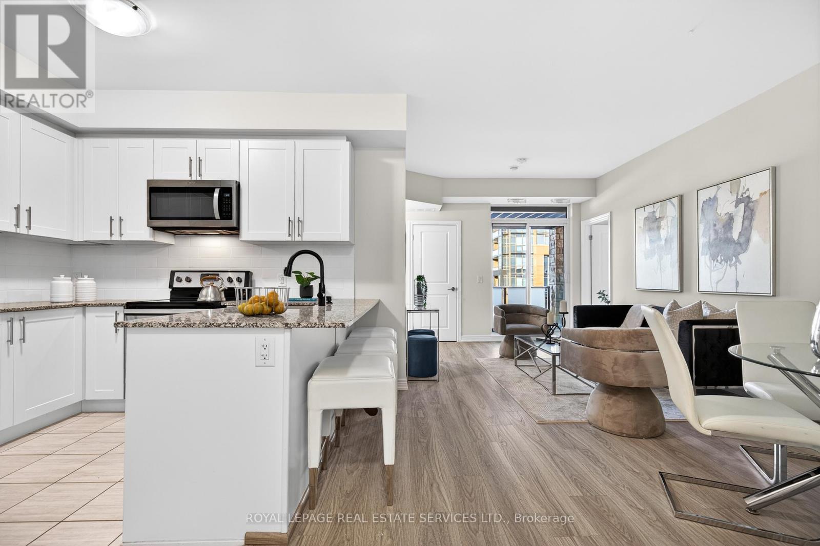 304 - 2370 Khalsa Gate, Oakville, Ontario  L6M 1P5 - Photo 5 - W12985284