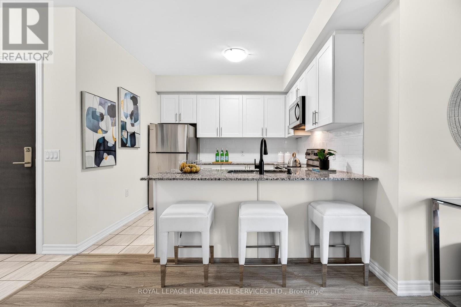 304 - 2370 Khalsa Gate, Oakville, Ontario  L6M 1P5 - Photo 8 - W12985284