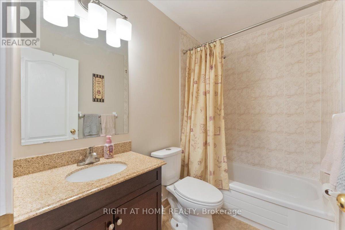 2356 Proudfoot Trail, Oakville, Ontario  L6M 3Y2 - Photo 12 - W12985308