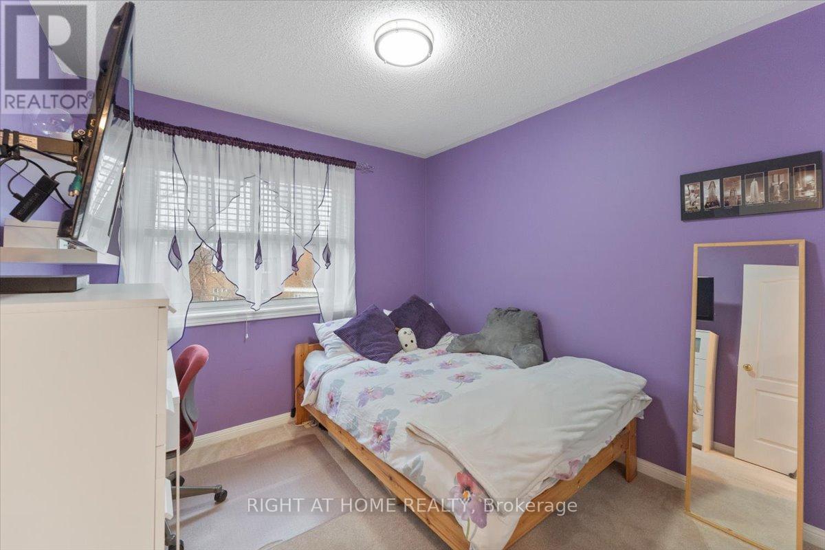 2356 Proudfoot Trail, Oakville, Ontario  L6M 3Y2 - Photo 13 - W12985308