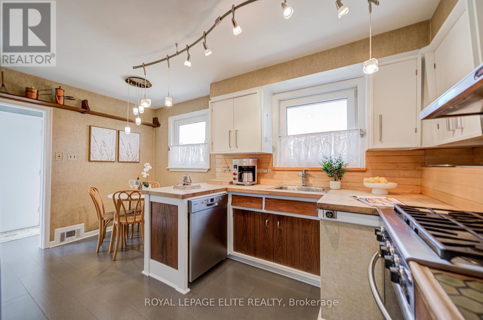 Unknown Address, ,    - Photo 12 - W12985328