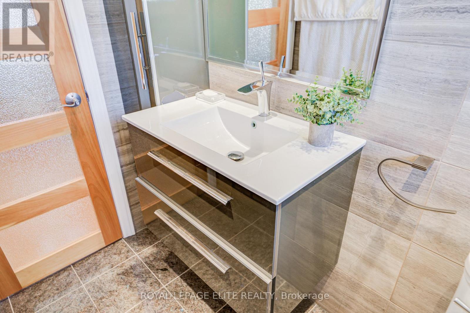 Unknown Address, ,    - Photo 25 - W12985328