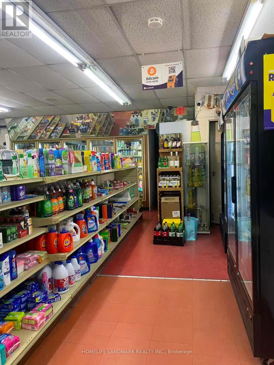 3261 Dufferin Street, Toronto, Ontario  M6A 2T2 - Photo 8 - W12985342