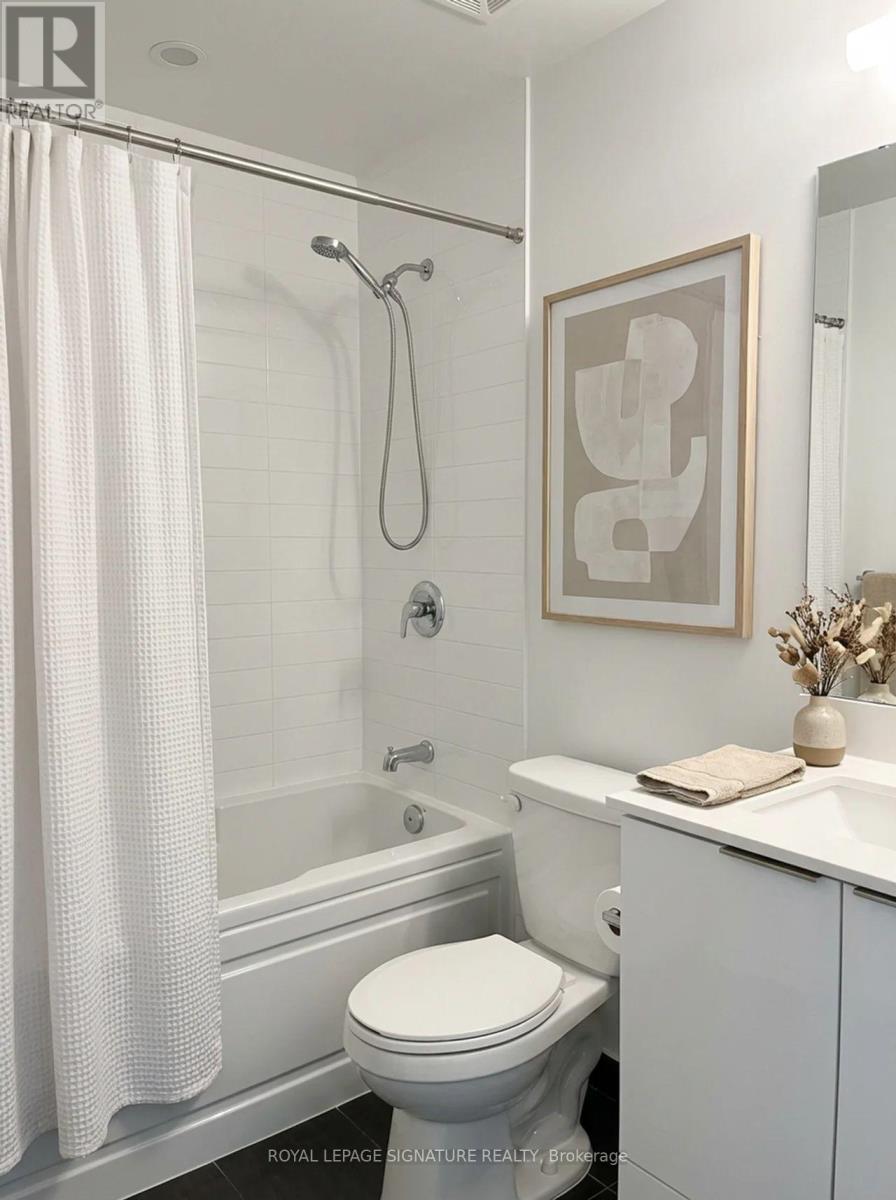 2018 - 30 Shore Breeze Drive, Toronto, Ontario  M8V 0J1 - Photo 5 - W12985350