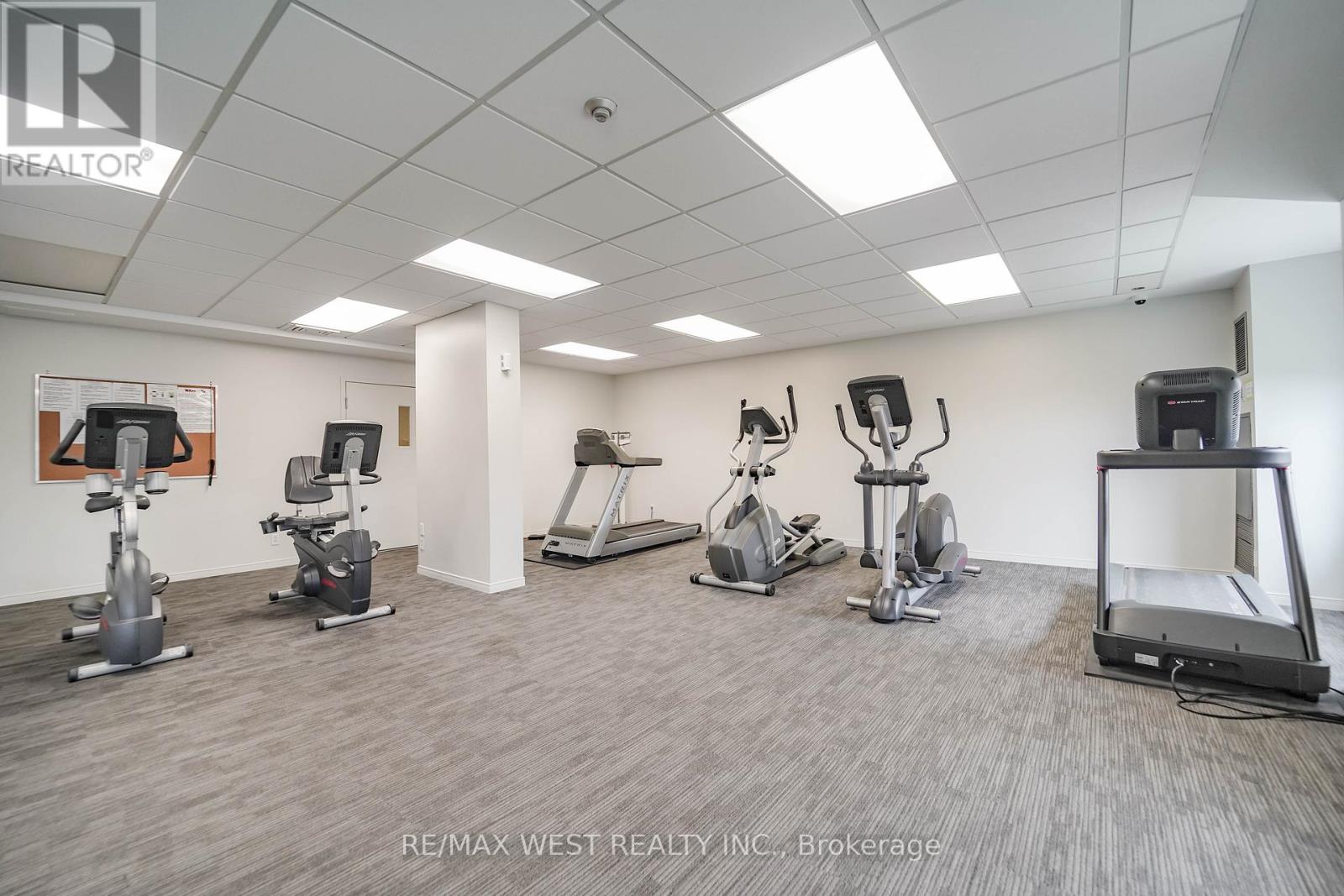 313 - 6 Humberline Drive, Toronto, Ontario  M9W 6X8 - Photo 7 - W12985354