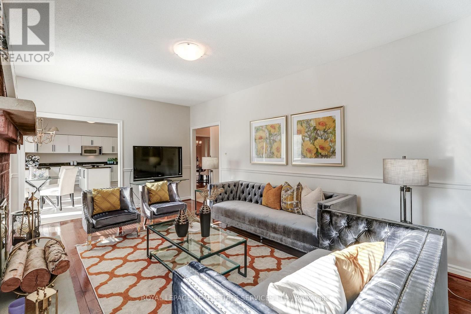 9 Morrison Creek Crescent, Oakville, Ontario  L6H 4C2 - Photo 13 - W12985370