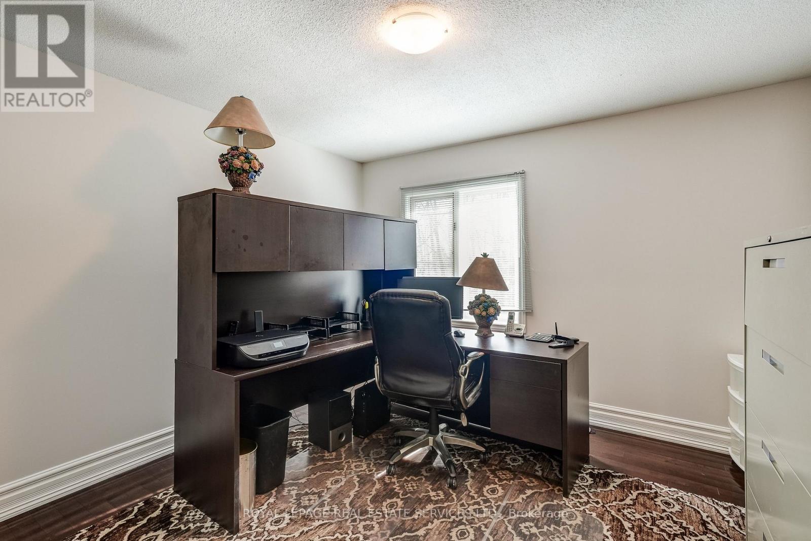 9 Morrison Creek Crescent, Oakville, Ontario  L6H 4C2 - Photo 28 - W12985370