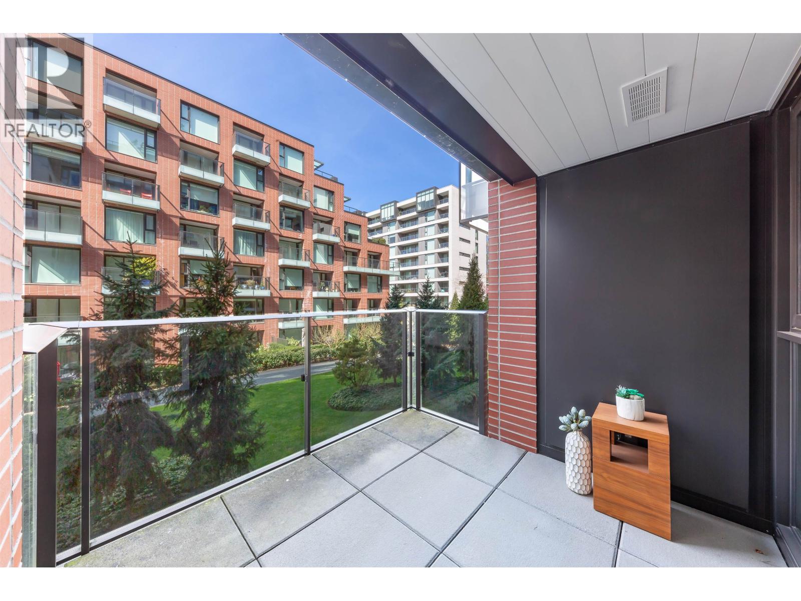 201 1561 W 57th Avenue, Vancouver, British Columbia V6P 0H5 - Photo 17 - R3109892