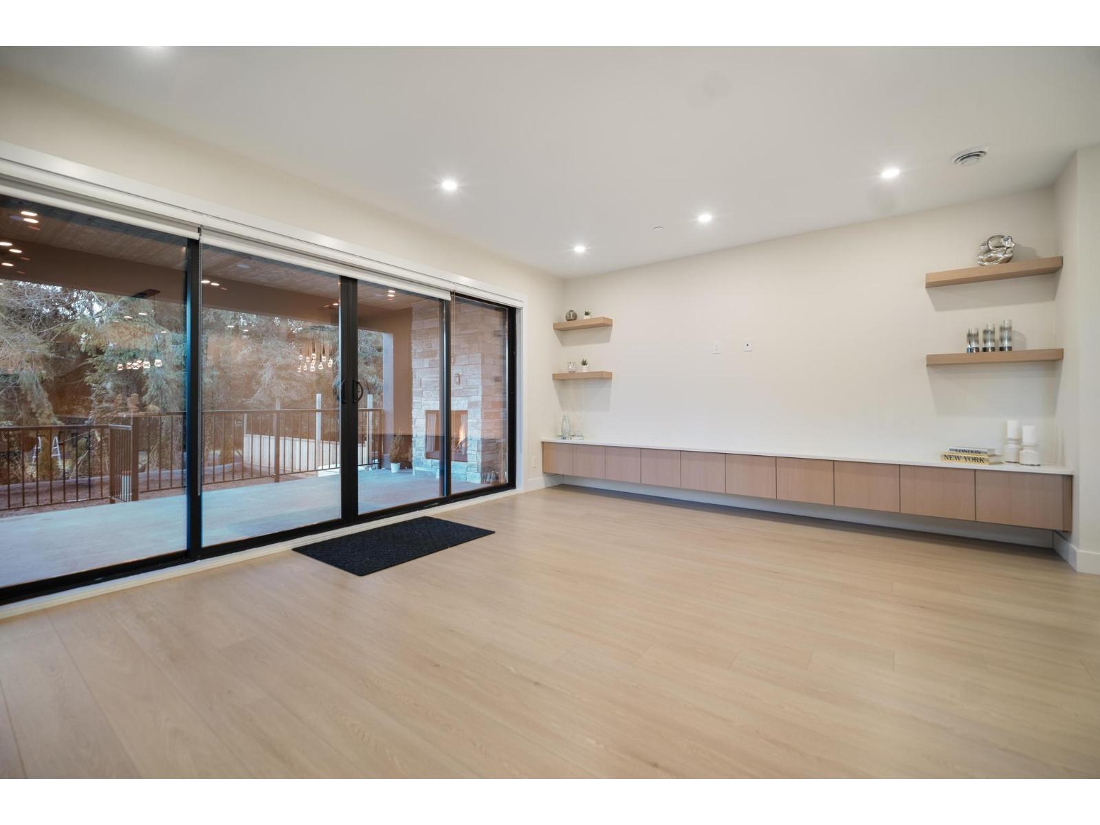 14206 North Bluff Road, White Rock, British Columbia  V4B 3C4 - Photo 5 - R3109885