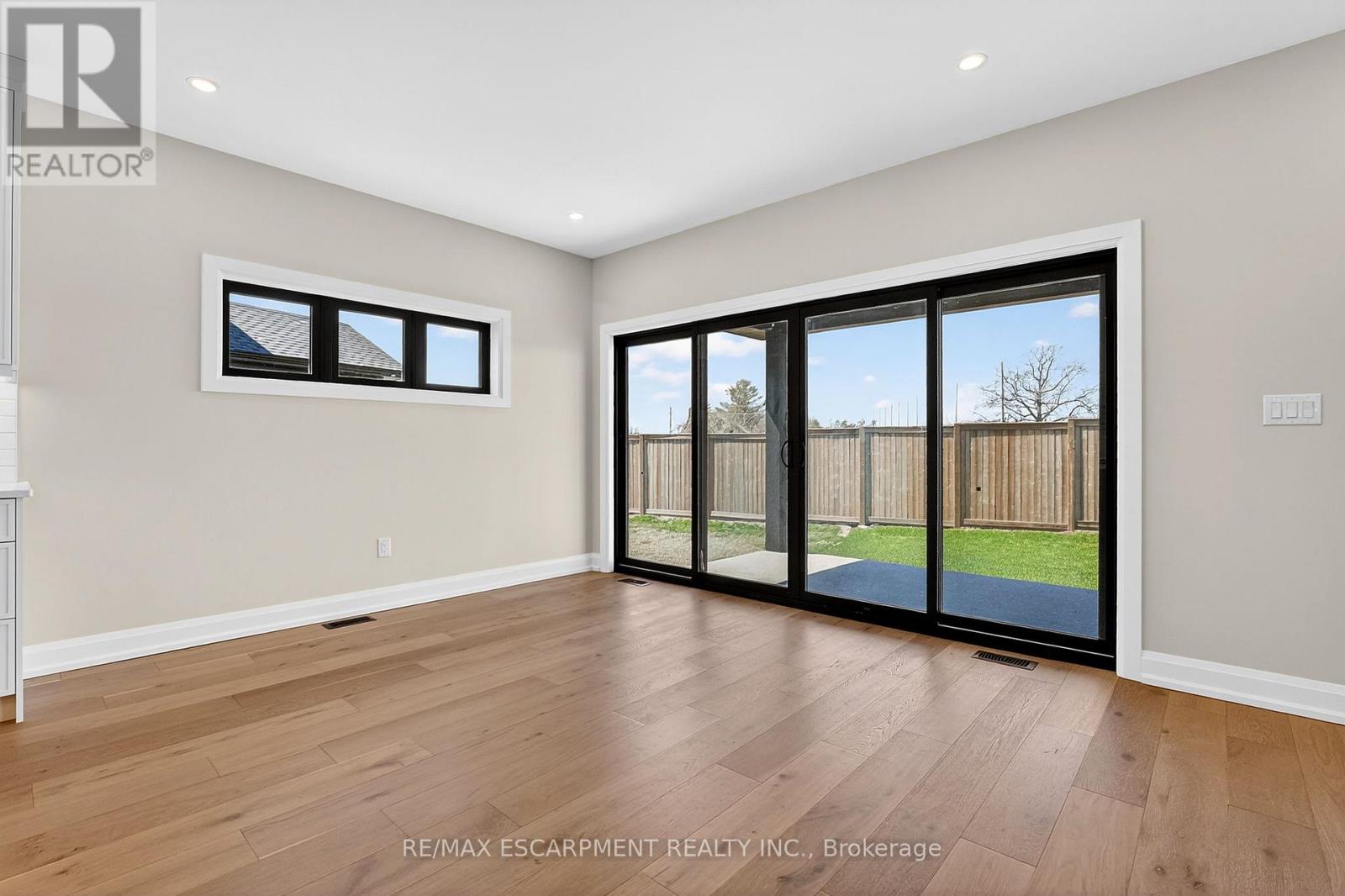 6192 Curlin Crescent, Niagara Falls, Ontario  L2H 3W8 - Photo 24 - X12985274