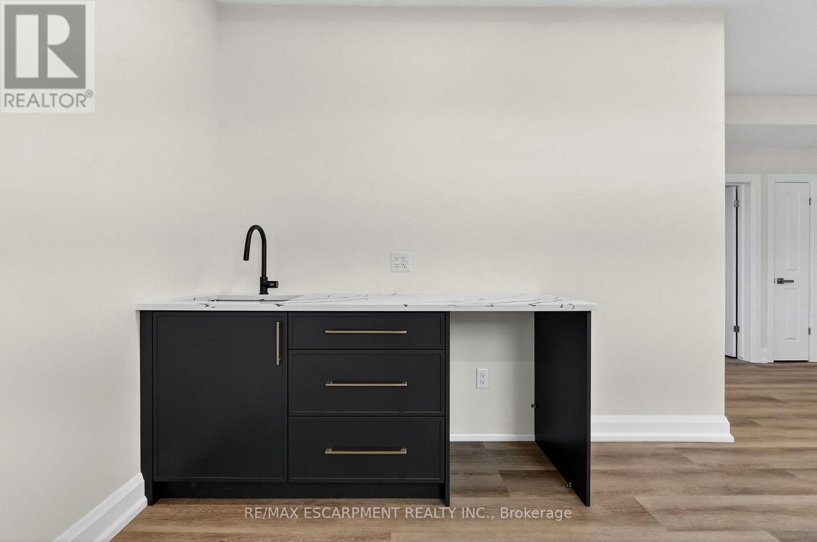 6192 Curlin Crescent, Niagara Falls, Ontario  L2H 3W8 - Photo 38 - X12985274