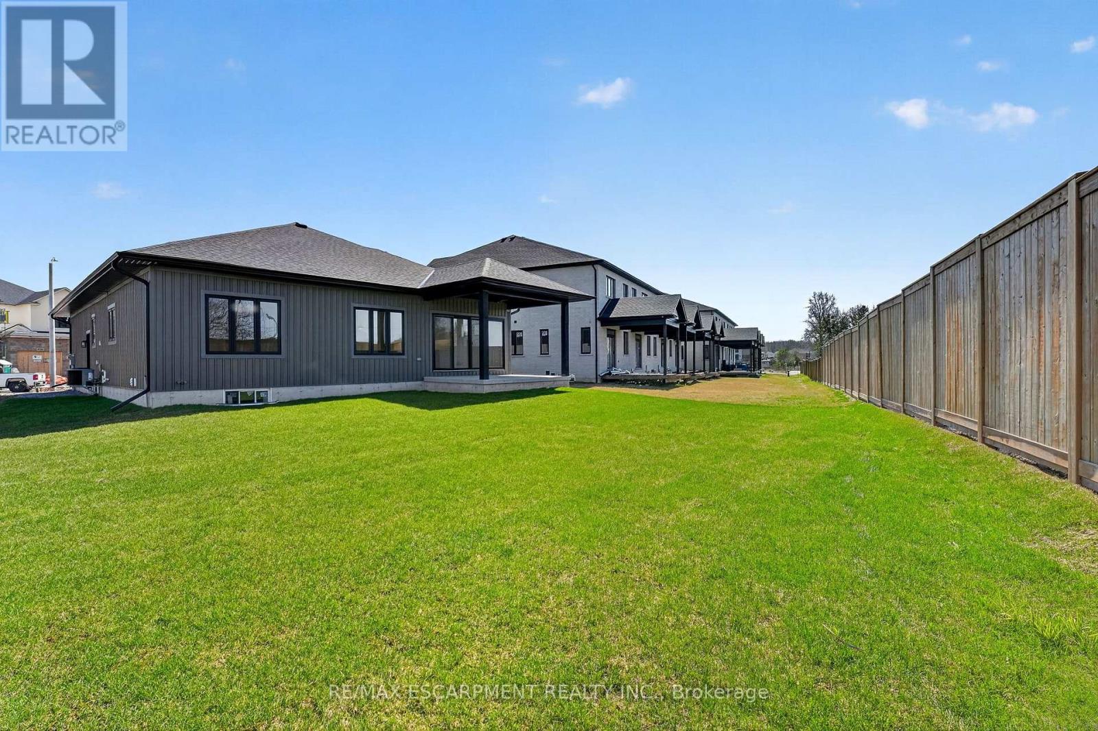 6192 Curlin Crescent, Niagara Falls, Ontario  L2H 3W8 - Photo 46 - X12985274