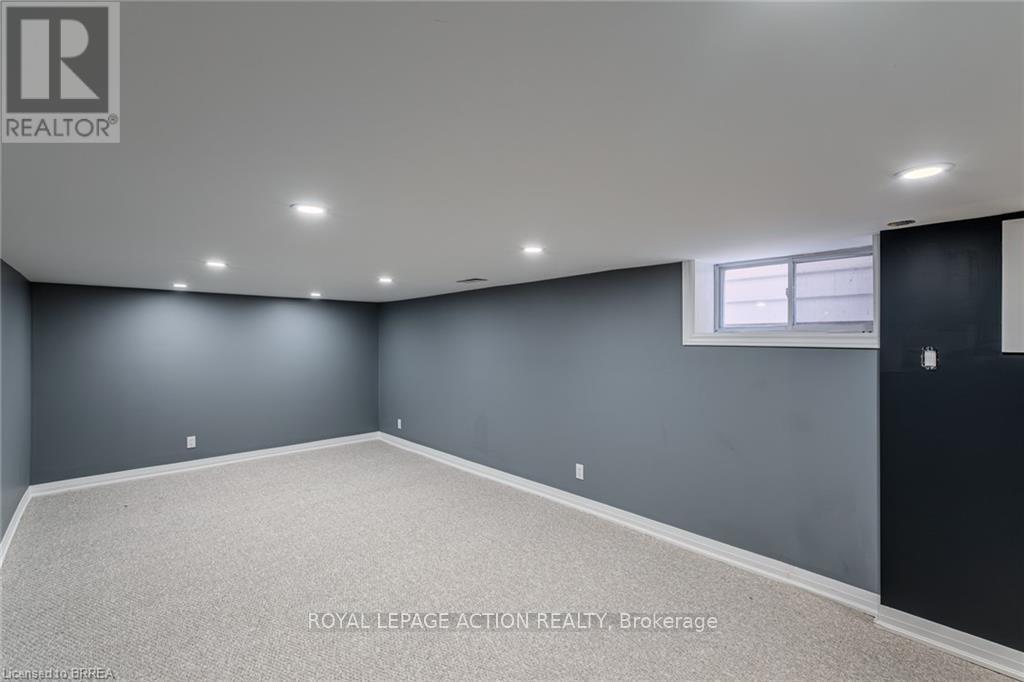 42 East 31st Street, Hamilton, Ontario  L8V 3N7 - Photo 25 - X12985322