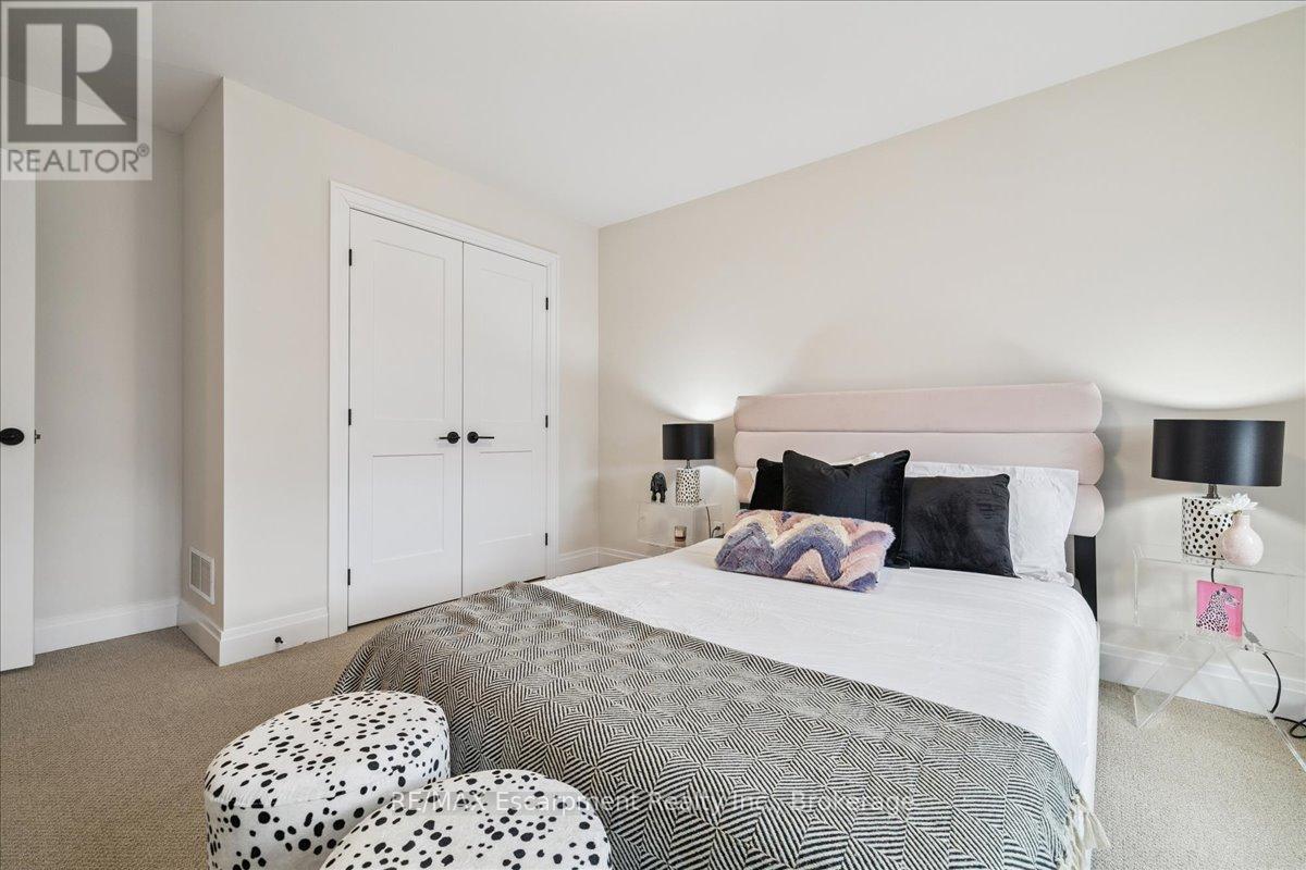 20 Granite Ridge Trail, Hamilton, Ontario  L8B 1Y4 - Photo 32 - X12985486