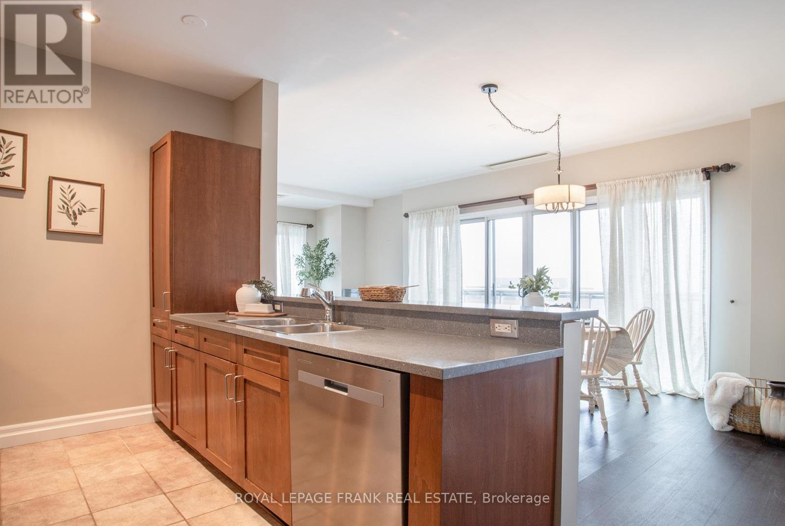 905 - 44 Bond Street W, Oshawa, Ontario  L1G 6R2 - Photo 11 - E12985384