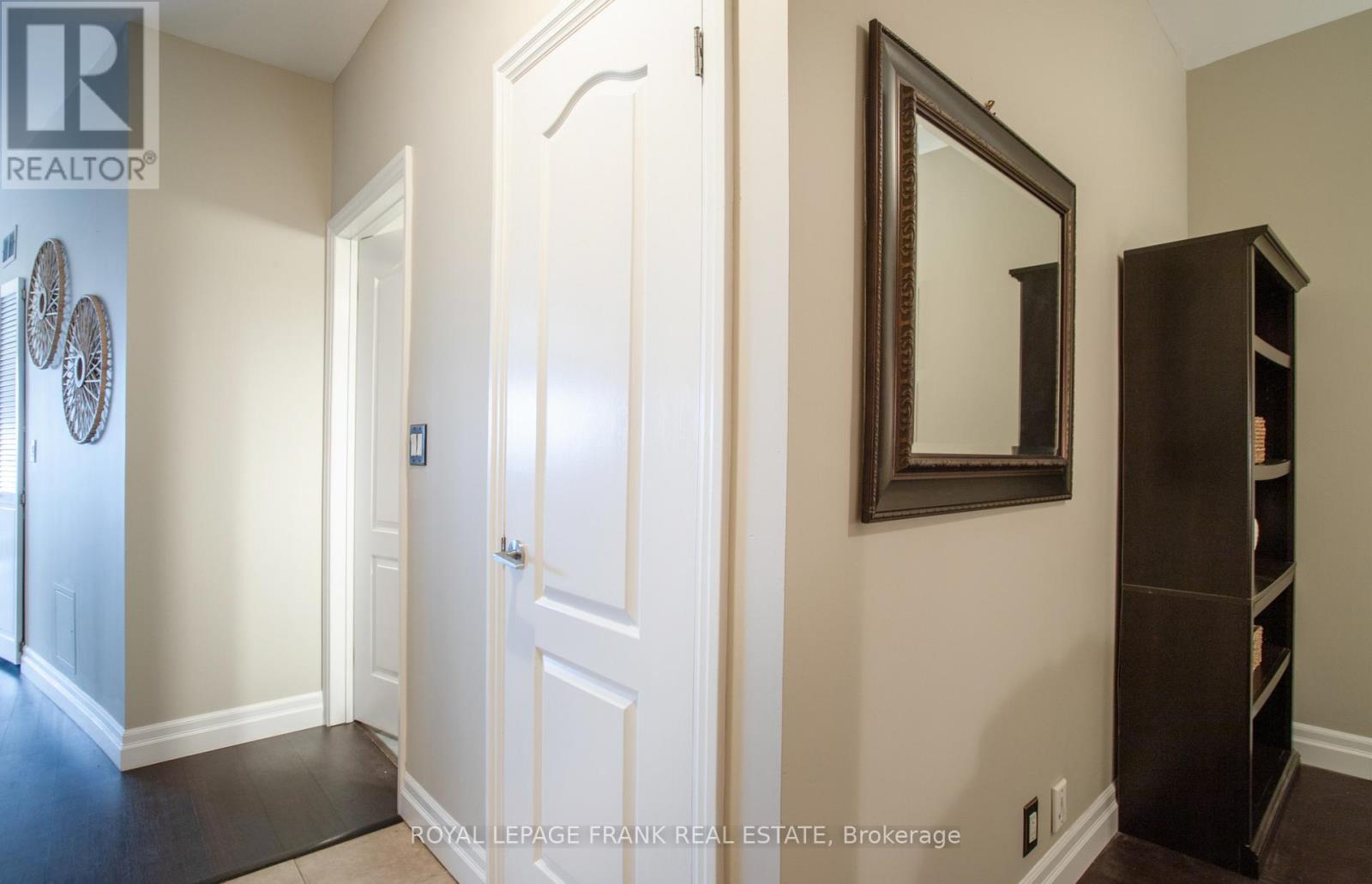 905 - 44 Bond Street W, Oshawa, Ontario  L1G 6R2 - Photo 5 - E12985384