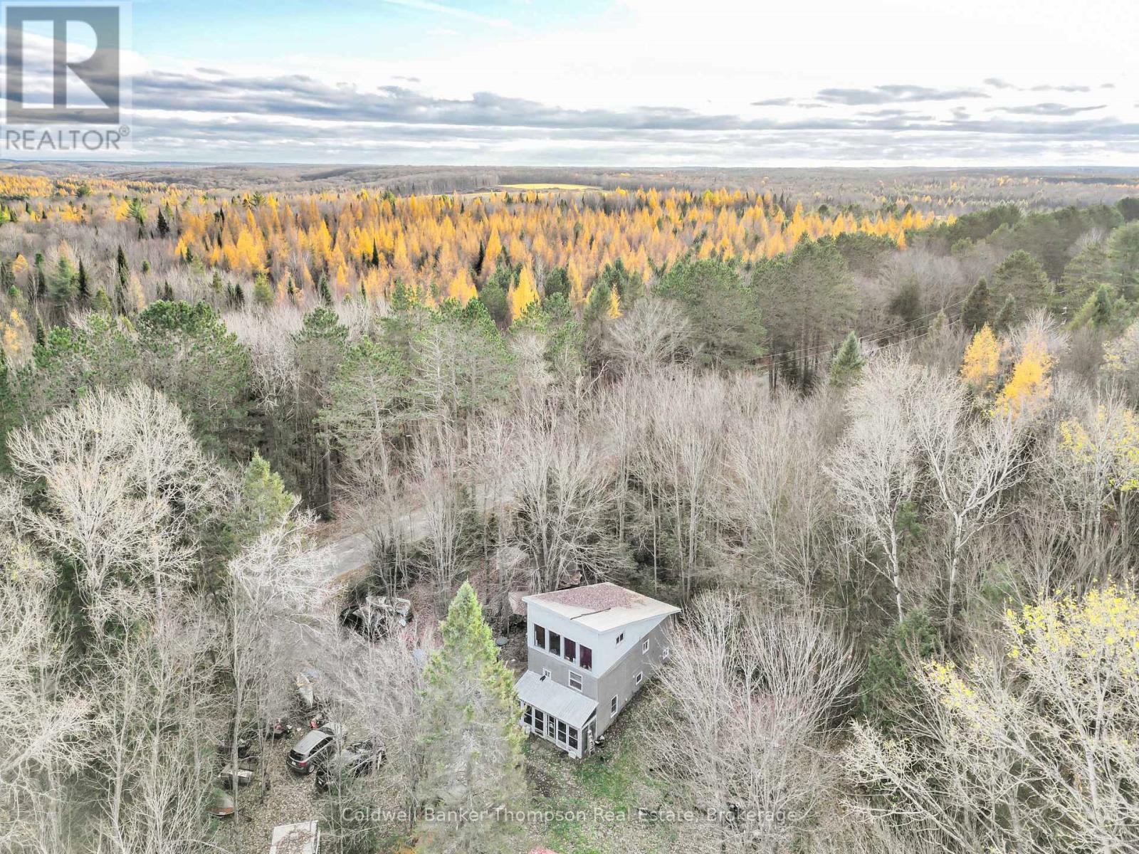 <div class="slider-price">$274,900</div><p>258 Star Lake Road, Perry, Ontario</p>