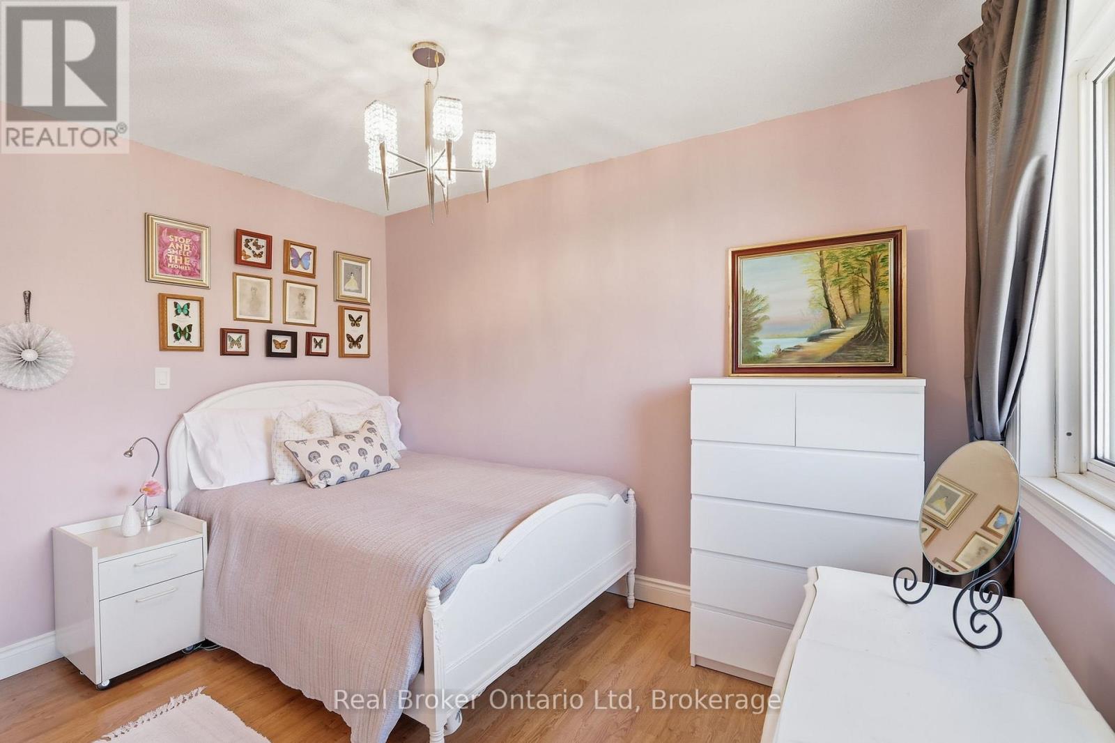 59 Grayview Drive, Grey Highlands, Ontario  N0C 1H0 - Photo 10 - X12985518