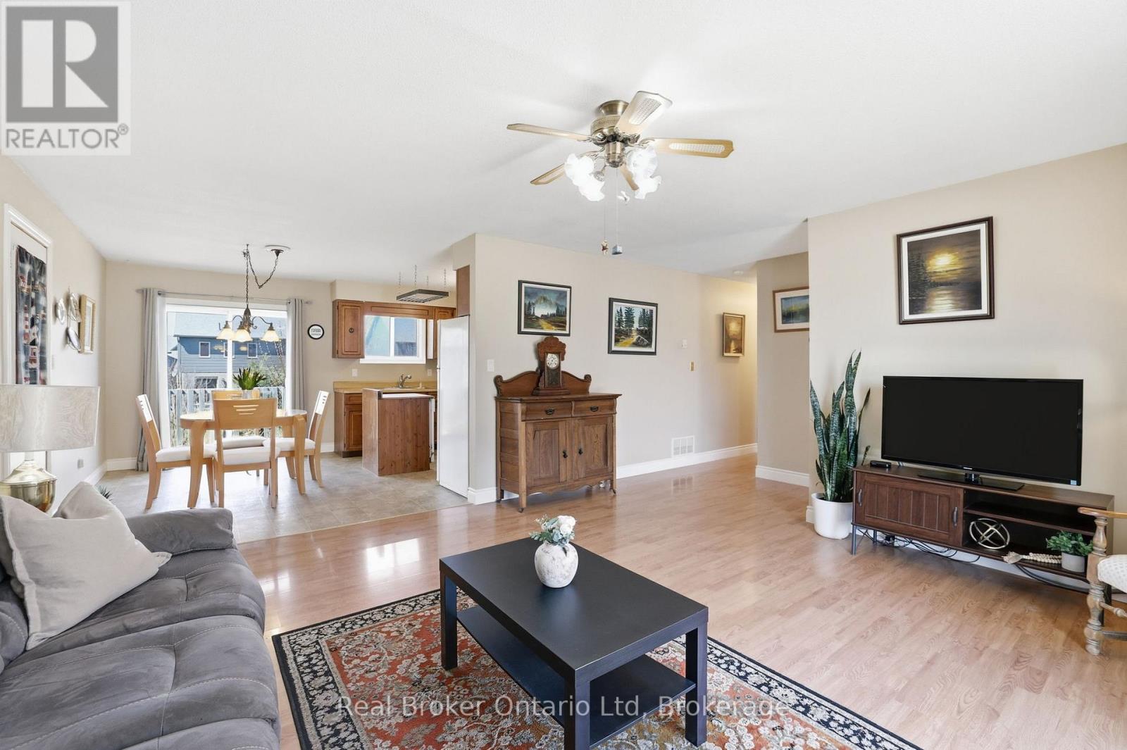 59 Grayview Drive, Grey Highlands, Ontario  N0C 1H0 - Photo 3 - X12985518