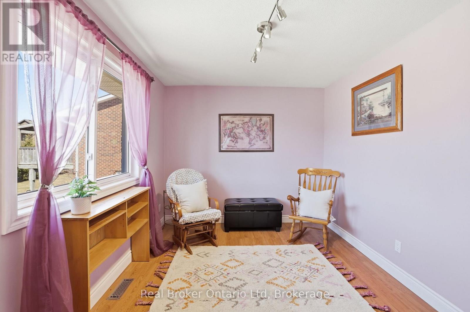 59 Grayview Drive, Grey Highlands, Ontario  N0C 1H0 - Photo 8 - X12985518