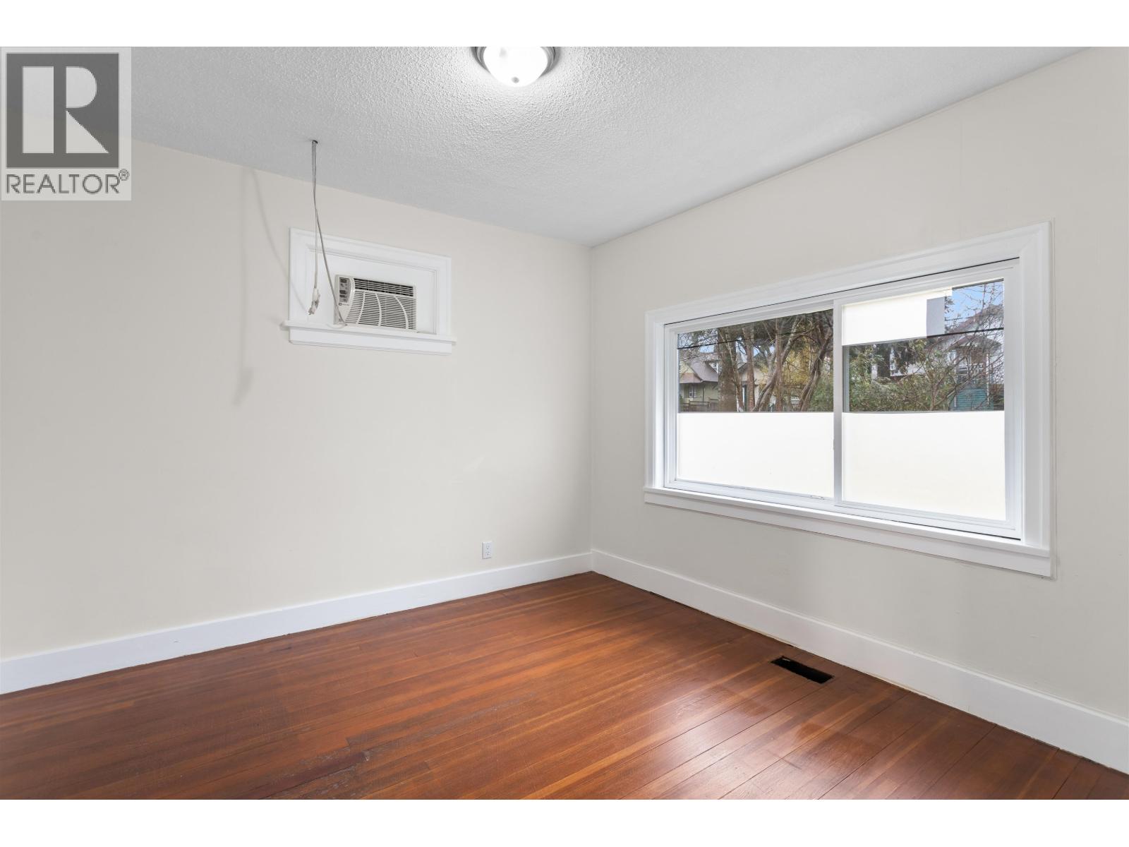 454 Rousseau Street, New Westminster, British Columbia  V3L 3R3 - Photo 11 - R3109448