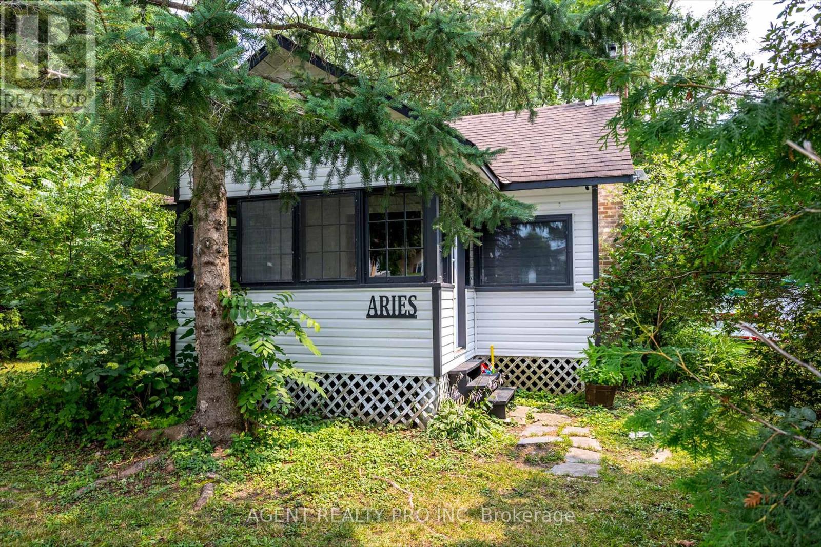 21 Oriole Road, Kawartha Lakes, Ontario  K0M 1N0 - Photo 38 - X12985456