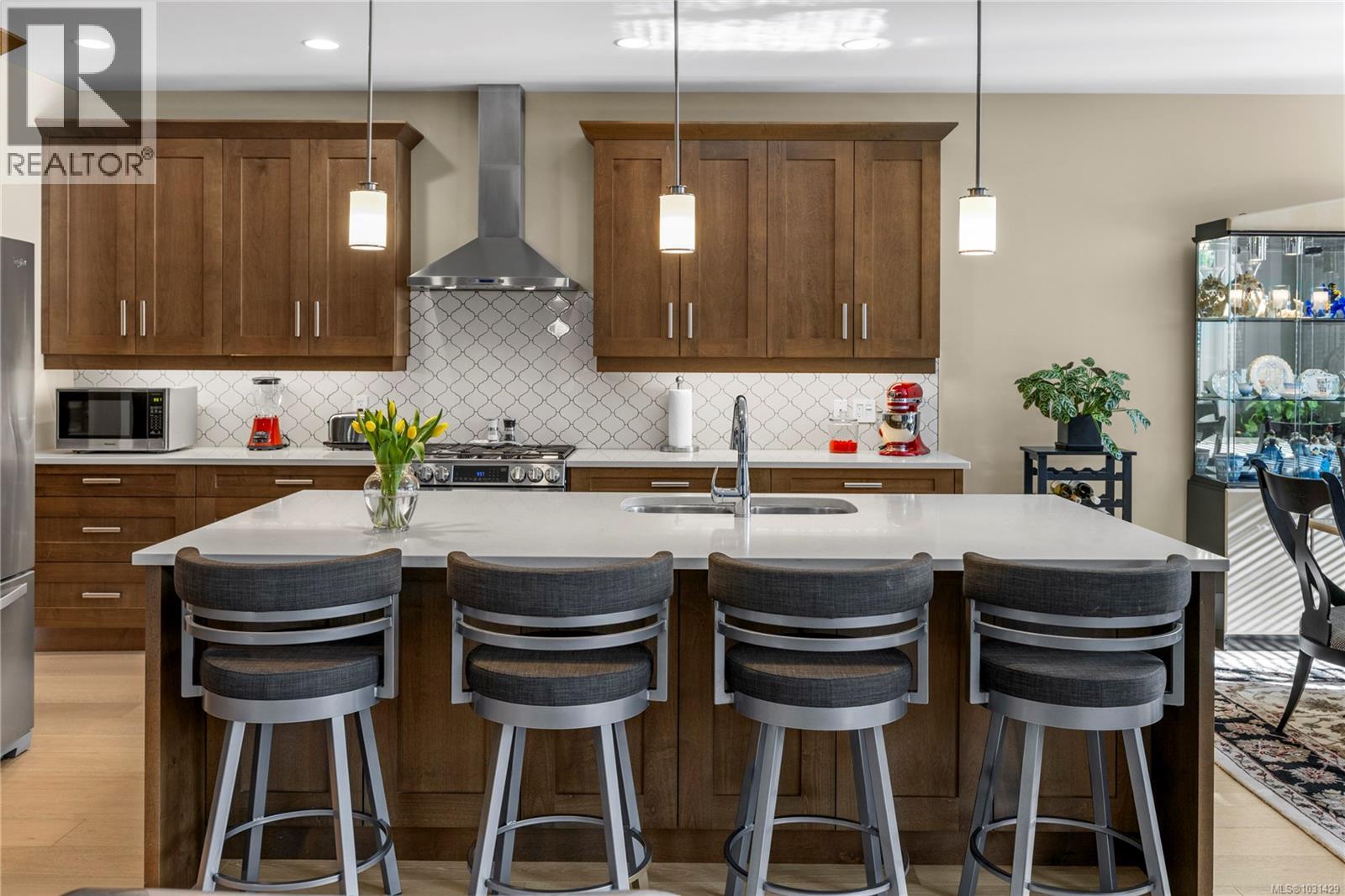 651 Eaglecrest Dr, Qualicum Beach, British Columbia  V9K 1E4 - Photo 31 - 1031429