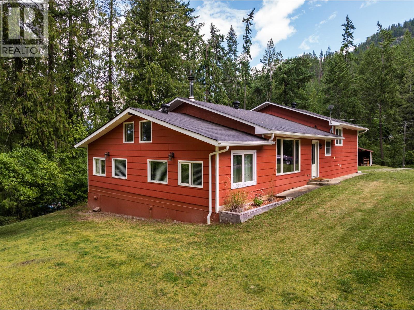 10219 Twin Bays Road, Twin Bays, British Columbia  V0B 1A1 - Photo 2 - 10382971
