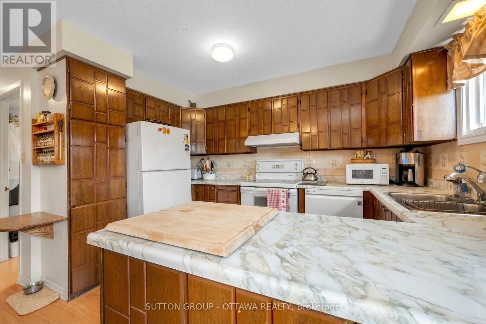 1112 St Pierre Street, Ottawa, Ontario  K1C 1L5 - Photo 9 - X12985406