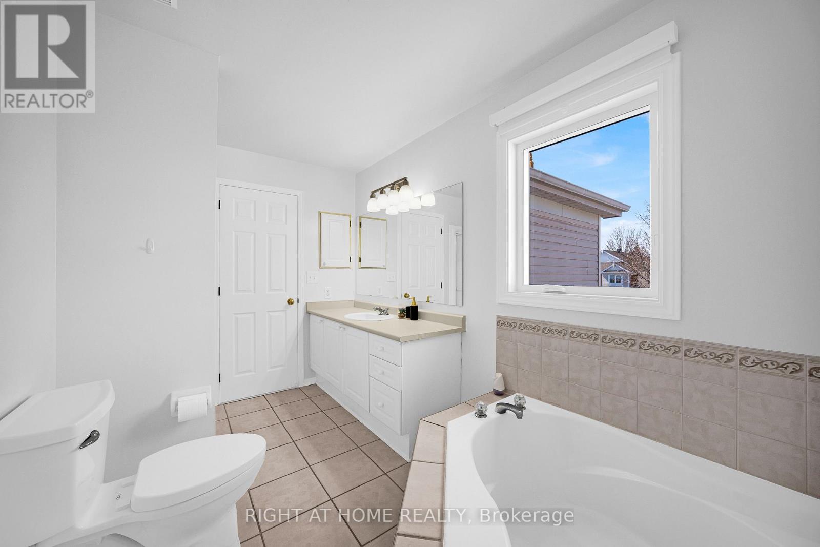 1566 Rumford Drive, Ottawa, Ontario  K4A 4C1 - Photo 21 - X12985496