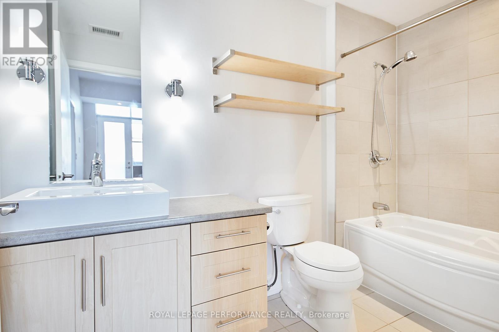 212 - 345 St Denis Street, Ottawa, Ontario  K1L 5J1 - Photo 15 - X12985536