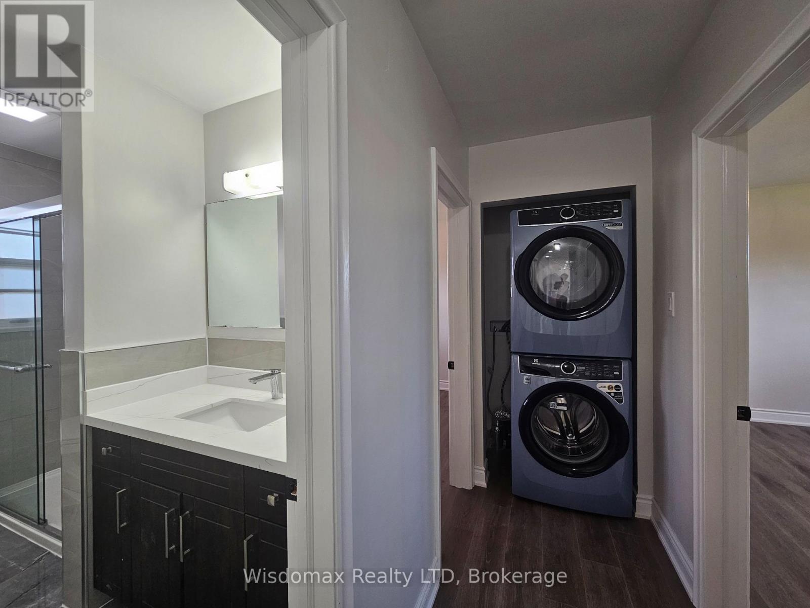 Upper Level - 5881 Britannia Crescent, Niagara Falls, Ontario  L2G 1C2 - Photo 12 - X12985424