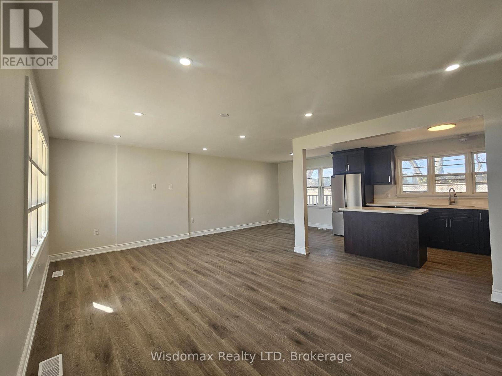 Upper Level - 5881 Britannia Crescent, Niagara Falls, Ontario  L2G 1C2 - Photo 5 - X12985424